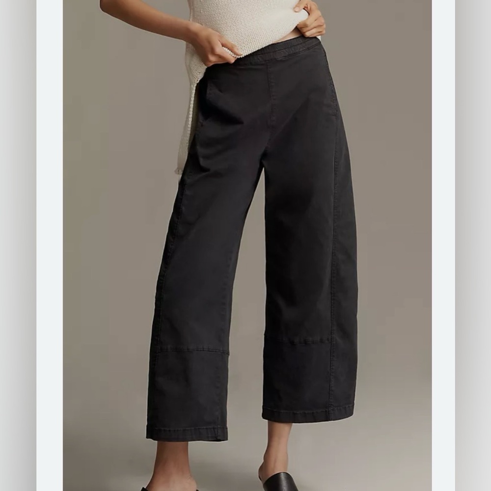 Pilcro Wide Leg Cropped Pants in Black - Picture 1 of 7